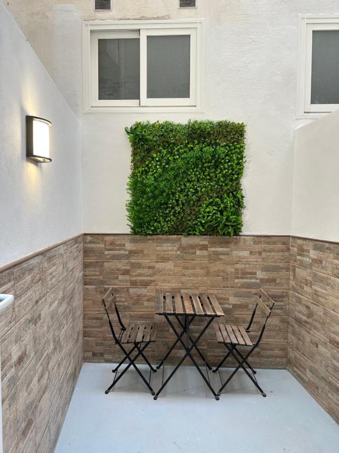 Sky Garden Malaga Centro Appartement Buitenkant foto